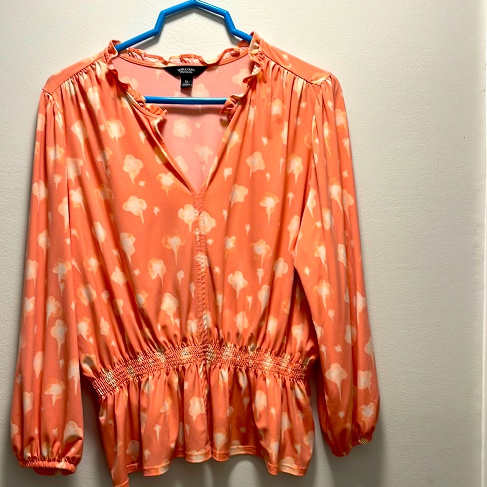 Orangish white Vera Wang top size XL